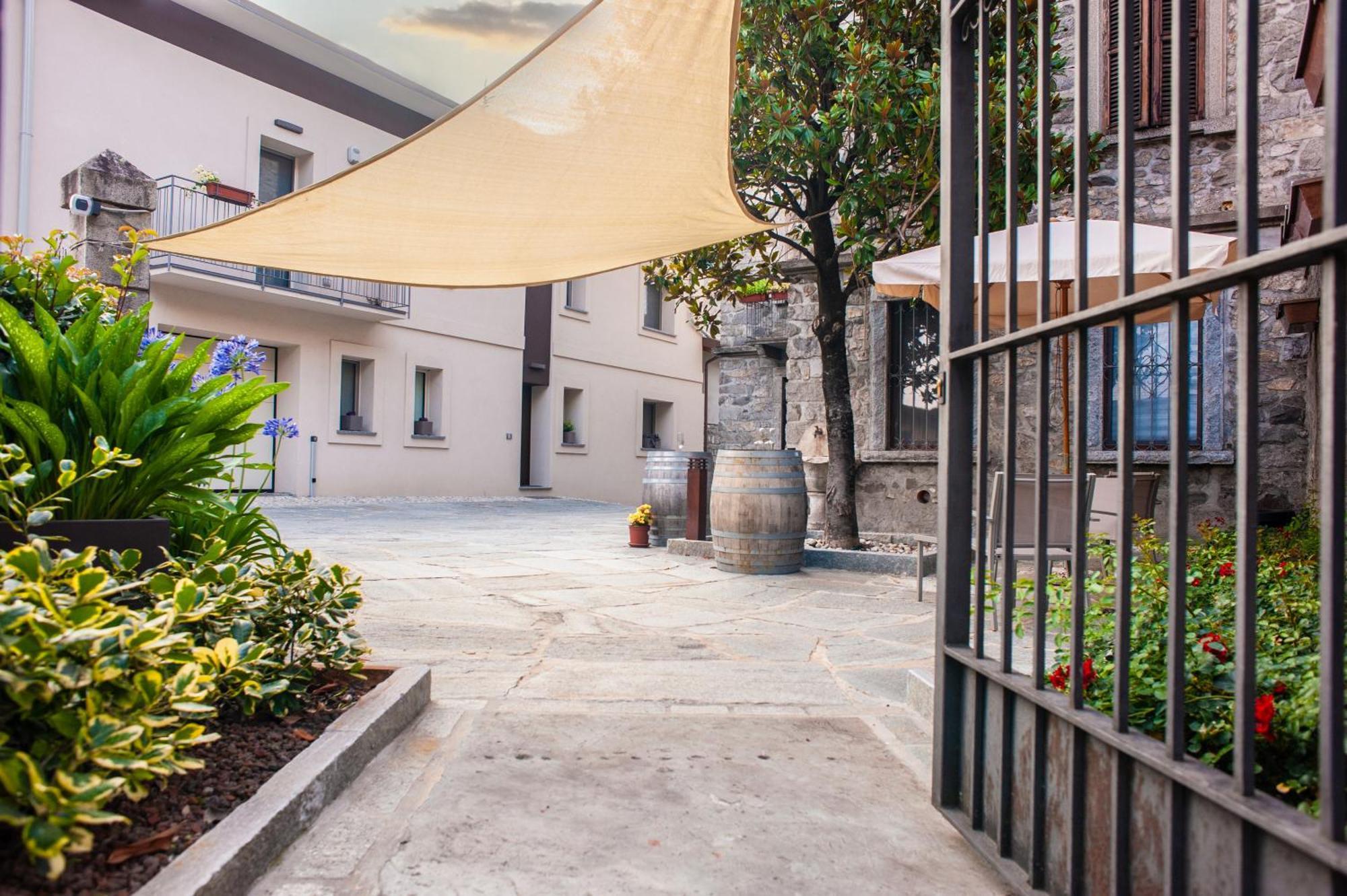 Corte Giorgi Breno Exterior foto